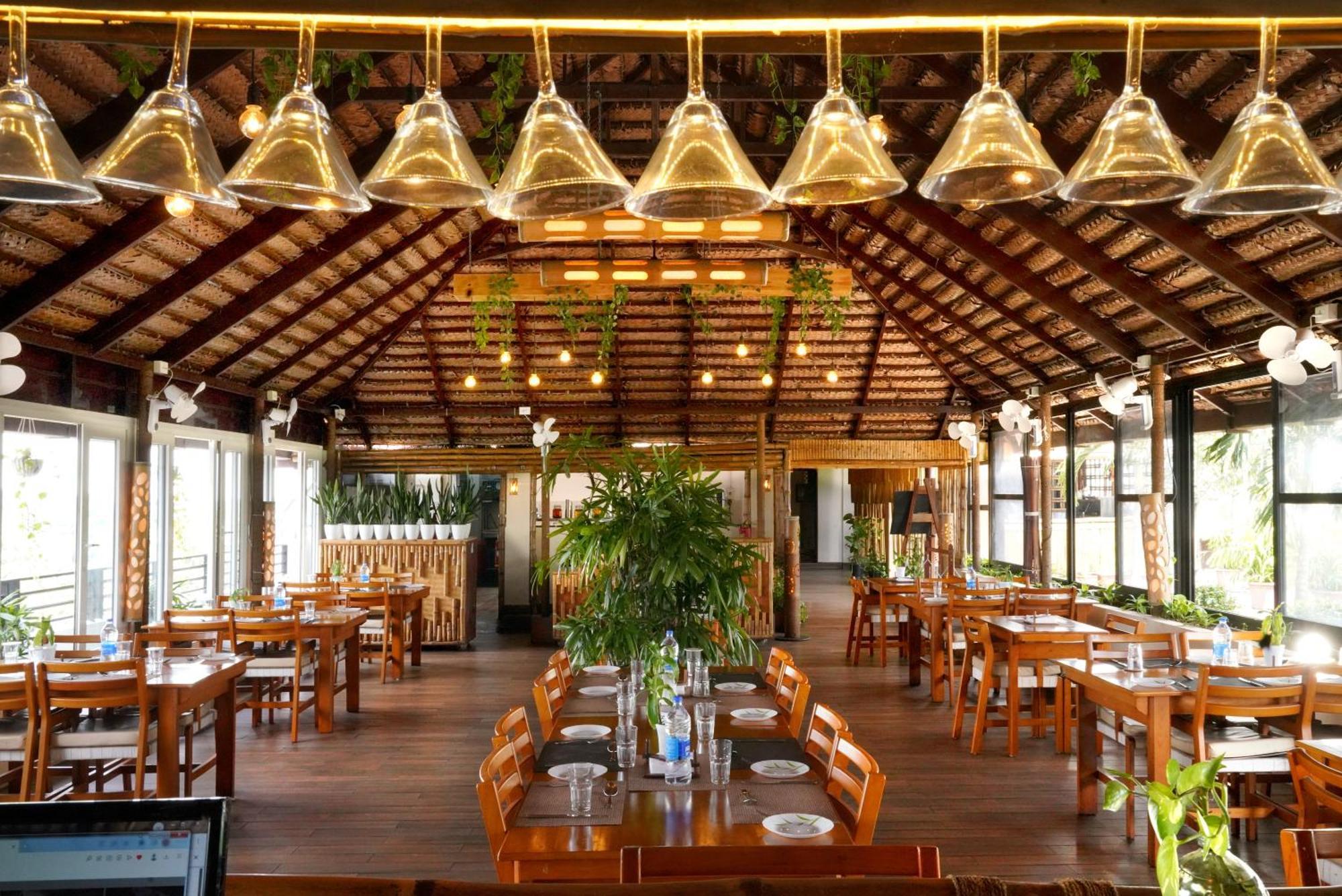 Kga Elite Continental Hotel 4*